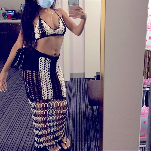 Crotchet Vacay Skirt 2 Piece Set - Picture 4 of 5